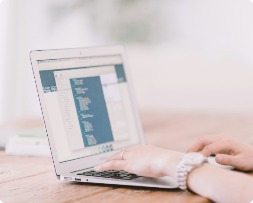 a photo of someone typing